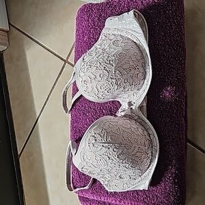 Victoria's secret bra